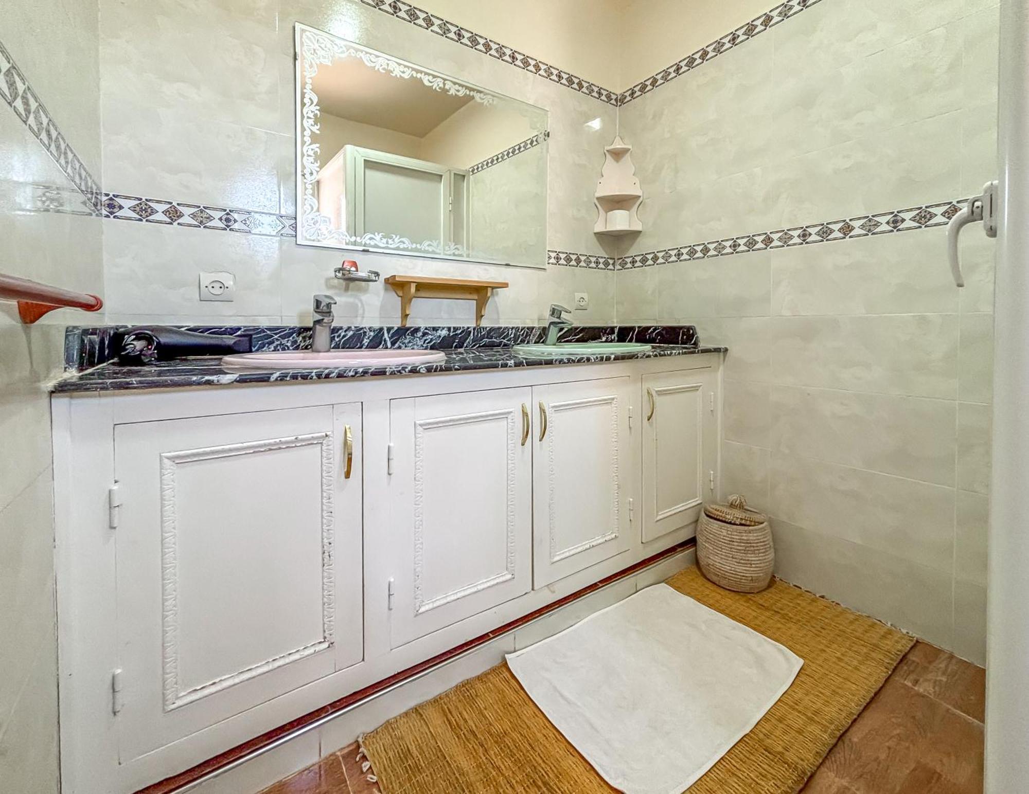 Le Bleu House Bed & Breakfast Sidi Abdallah Ghiat Bagian luar foto