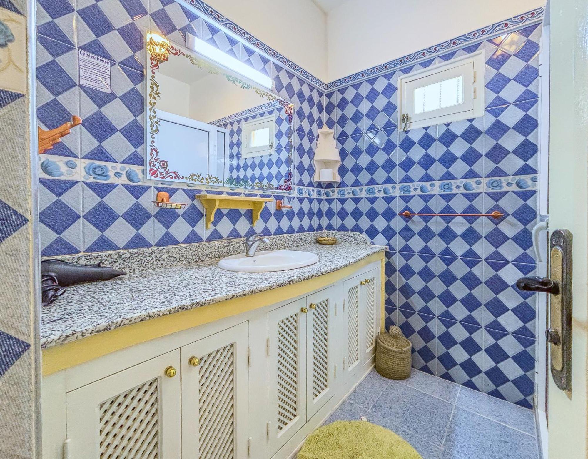 Le Bleu House Bed & Breakfast Sidi Abdallah Ghiat Bagian luar foto