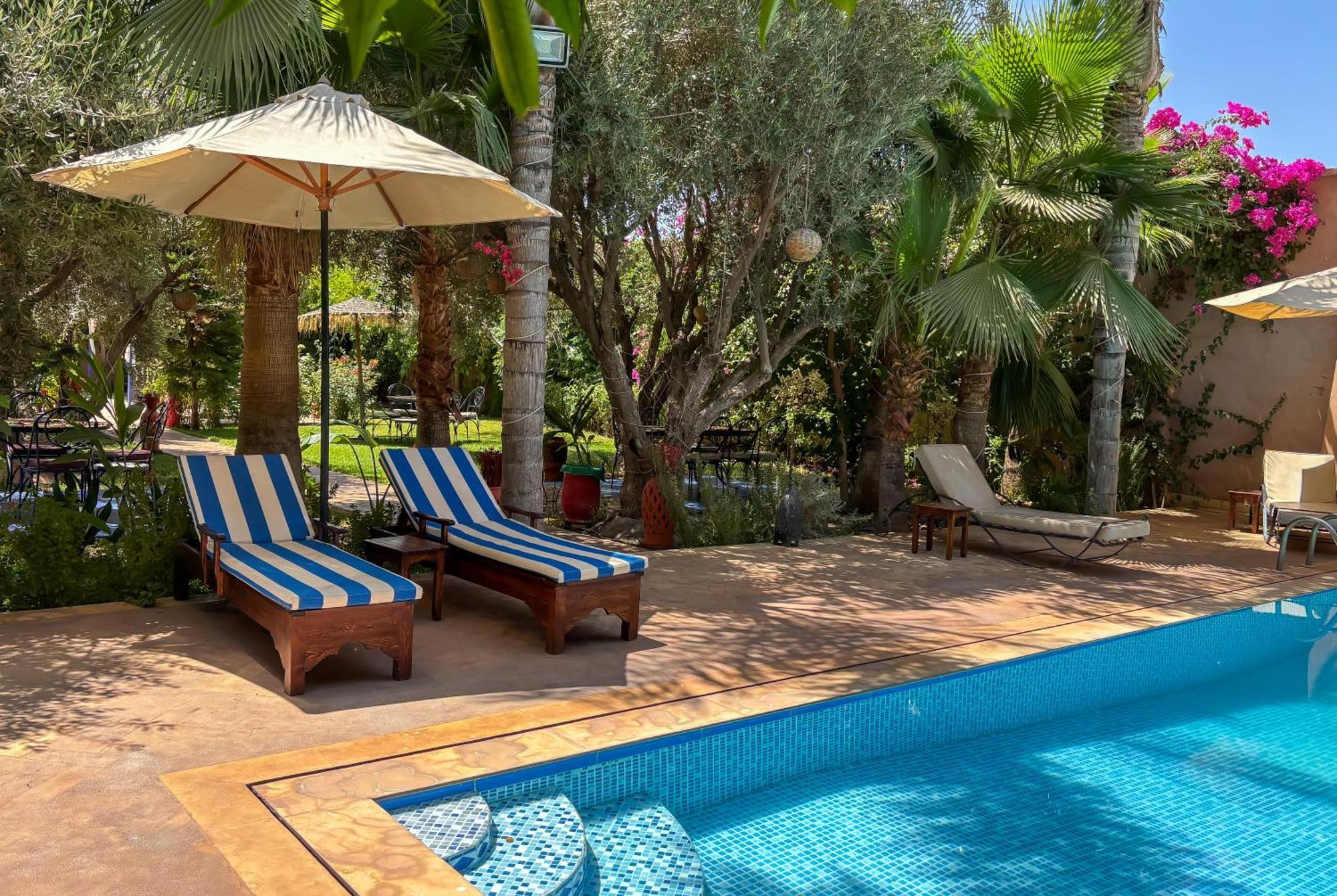 Le Bleu House Bed & Breakfast Sidi Abdallah Ghiat Bagian luar foto